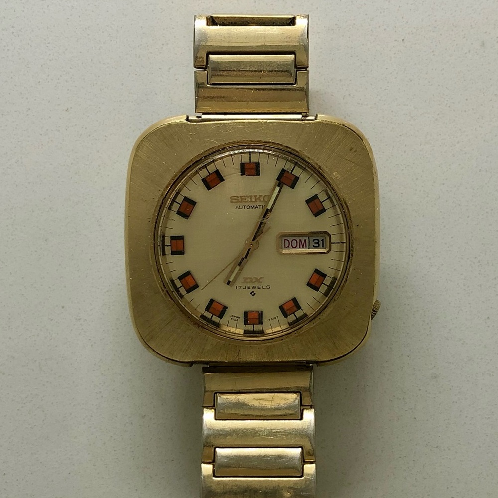 Seiko DX17 Jewels Automatic 6106-7509 vintage watch